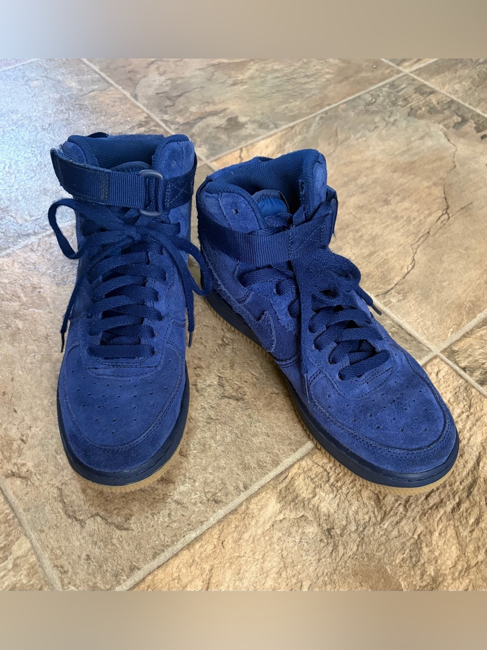 Air Force I High LV8 (GS) size 6Y